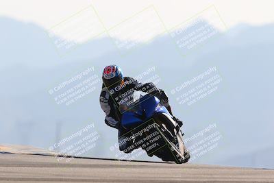 media/Jan-14-2024-SoCal Trackdays (Sun) [[2e55ec21a6]]/Turn 9 (210pm)/